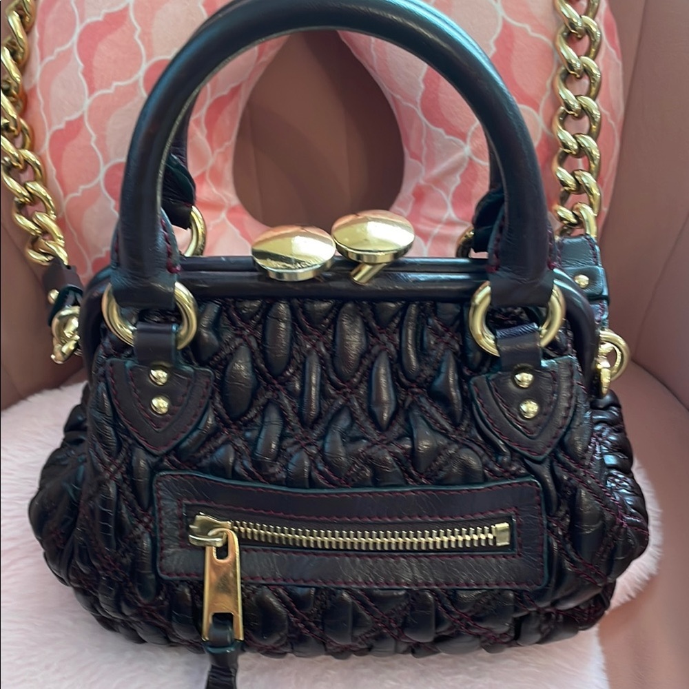 Marc Jacobs Stam Qulited Kisslock satchel with gold hardware